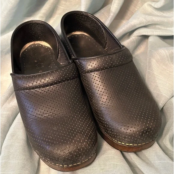 Dansko Perforated Clogs Dansko Shoes Ladies Dansko  display picture 1